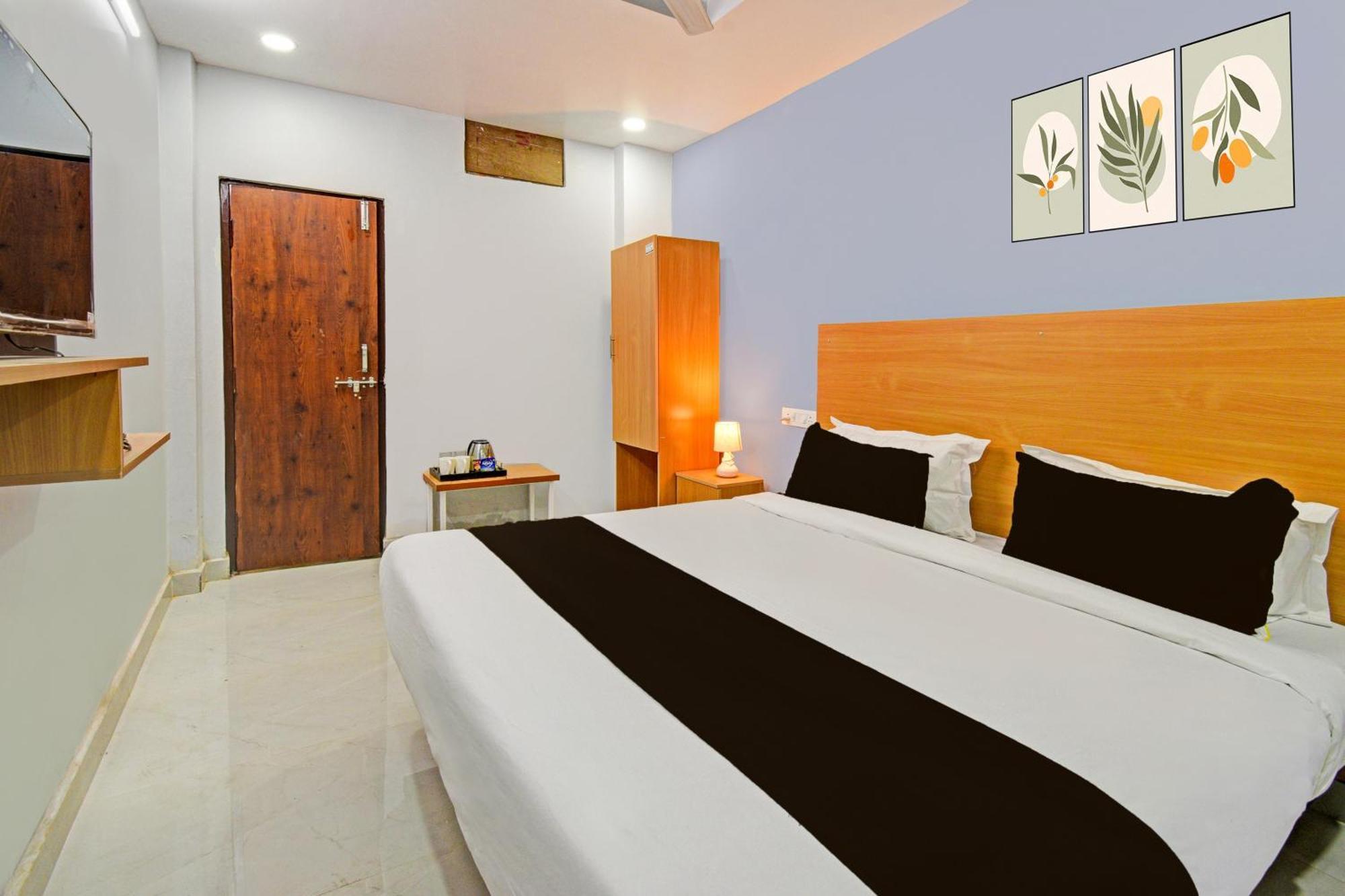 Hotel O Rbs Square Inn Uppal Хайдарабад Экстерьер фото