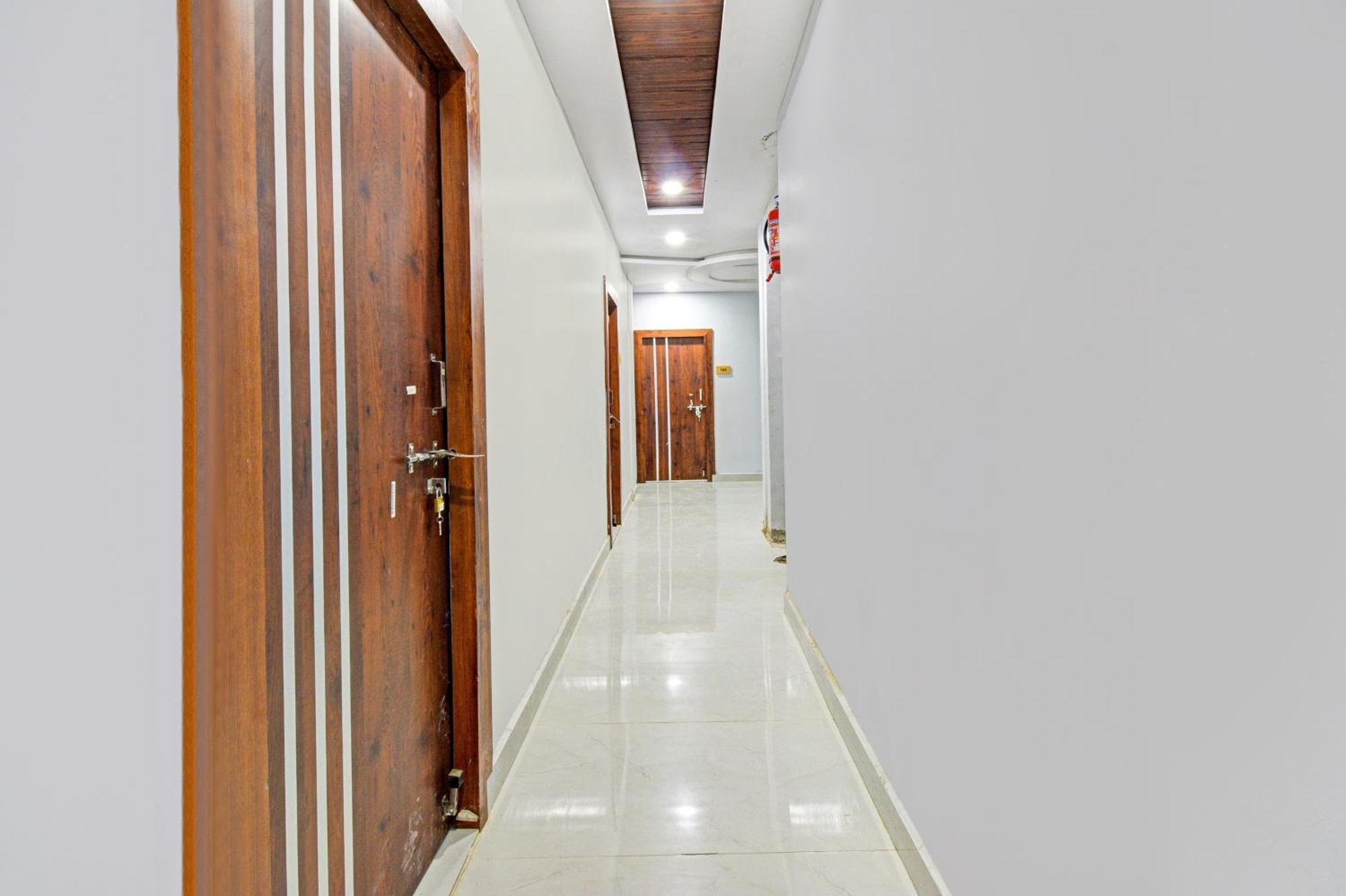 Hotel O Rbs Square Inn Uppal Хайдарабад Экстерьер фото